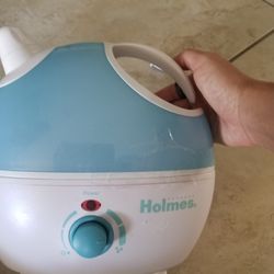HOlmes Humidifier $20