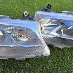 2019 - 2023 Mercedes Benz Sprinter OEM Headlights