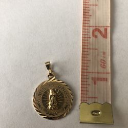 14kt YG 15 Anos Pendant 
