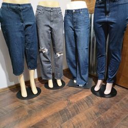 New Women's Blue Jeans 👖 All 4 For 30.00 Or 10.00 Each 
