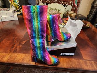 New Rainbow Gogo Boots Size 6