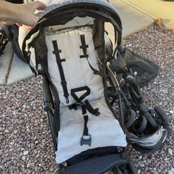Stroller 