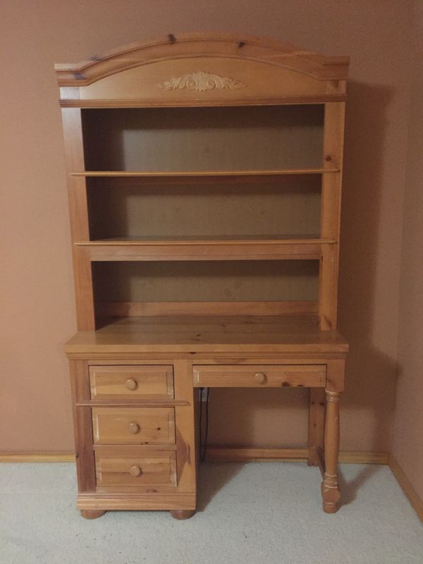Broyhill Desk With Lighted Hutch For Sale In Vancouver Wa Offerup