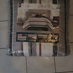 7 Piece Jacquard Comforter Set
