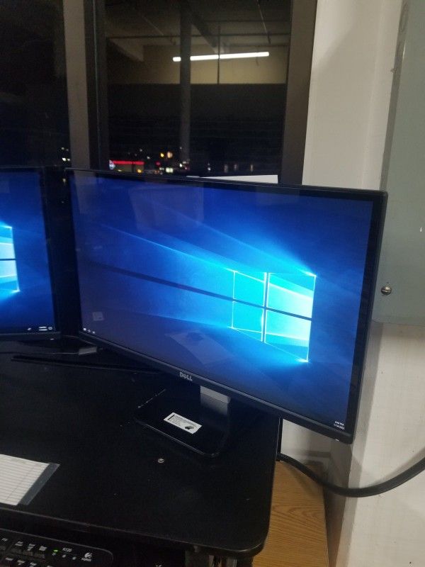 Description
BRAND: FUJITSU
MODEL: LIFEBOOK
VERSION: TABLET
CPU: CORE i7-4600
GPU: INTEL HD GRAPHIC
SCREEN SIZE: 14"
MEMORY: 6G
HARD DRIVE: 250