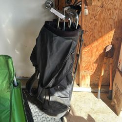 Gold Clubs With Bag
