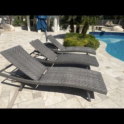 Outside Furniture Pool Sun Chairs Round Tables 