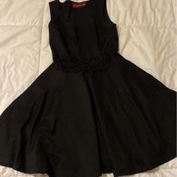Black dress 
