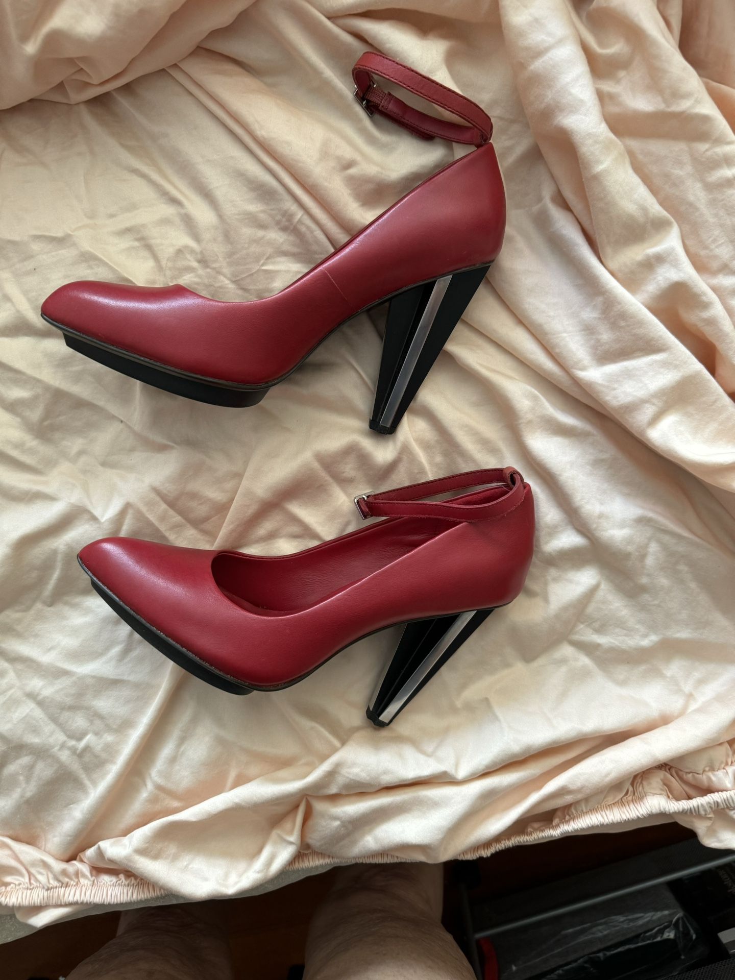 Red High Heels - Size 38 -