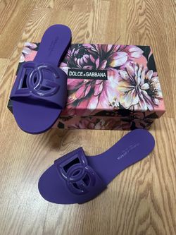 Dolce & Gabbana DG-logo slides