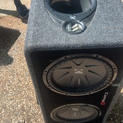 Kicker Subwoofer 12 Inch  And Phoenix 🐦‍🔥  Gold Amp 