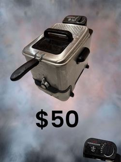 T-fal Ultimate EZ Clean Deep Fryer
