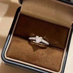 Double-row diamond ring