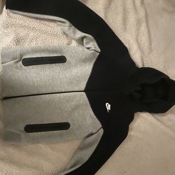 Small Nike tech fleece full zip