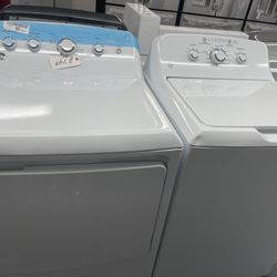 New Scratch And Dent GE Washer And Dryer Set. 1 year Warranty 