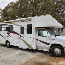 2009 Fourwinds Sport Chateau Motorhome 