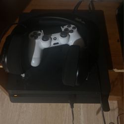 PS4 Black 