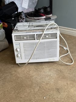 A/C  5000 BTU 
