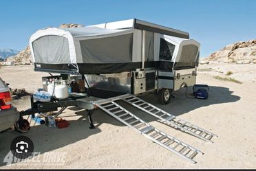 Pop up trailer/ camper