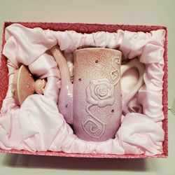 Disney Parks Sleeping Beauty Villans Ceramic Rose Pink Teapot with lid.