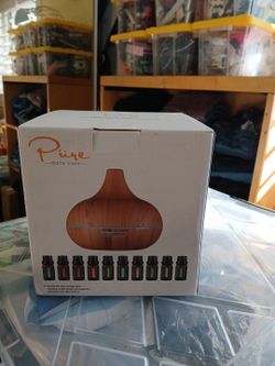 Aromatherapy  Bundle ultra Sonic Diffuser+10 pure Essential  oils