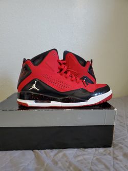 red jordans red and black flyknit