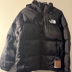 North Face 700 Black puffer Brand New