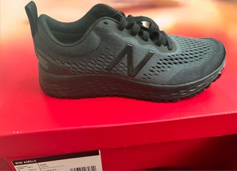 NEW New Balance Arishi V3 Work Shoes – Women’s Size 5 – Black – $100OBO