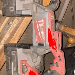 Milwaukee Bandsaw 4 Inches 