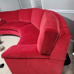 RED CURVE COUCH
