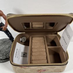 NWT！COACH LARGE JEWELRY BOX IN SIGNATURE CANVAS WITH FLORAL PRINT