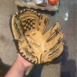Rawlings Baseball Glove 