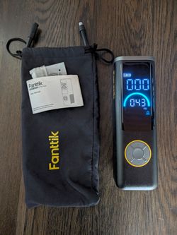 Like New - S200 Fanttik Tire Inflator