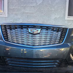 2020-2025 CADILLAC XT5 FRONT BUMPER AND GRILLS OEM