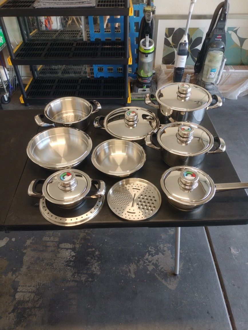 Nutri-Stahl Cookware Set