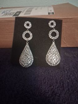 Post tear drop earrings  vintage