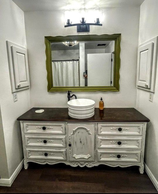 Classic Vintage Farmhouse Furniture