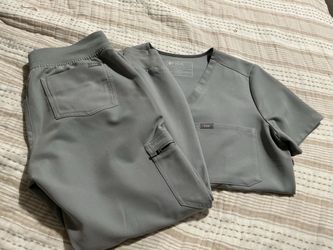 FIGS Scrub Set Top and Pants