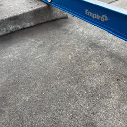 Empire Construction level 96 Inch 