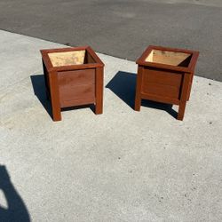Medium Cedar Planters