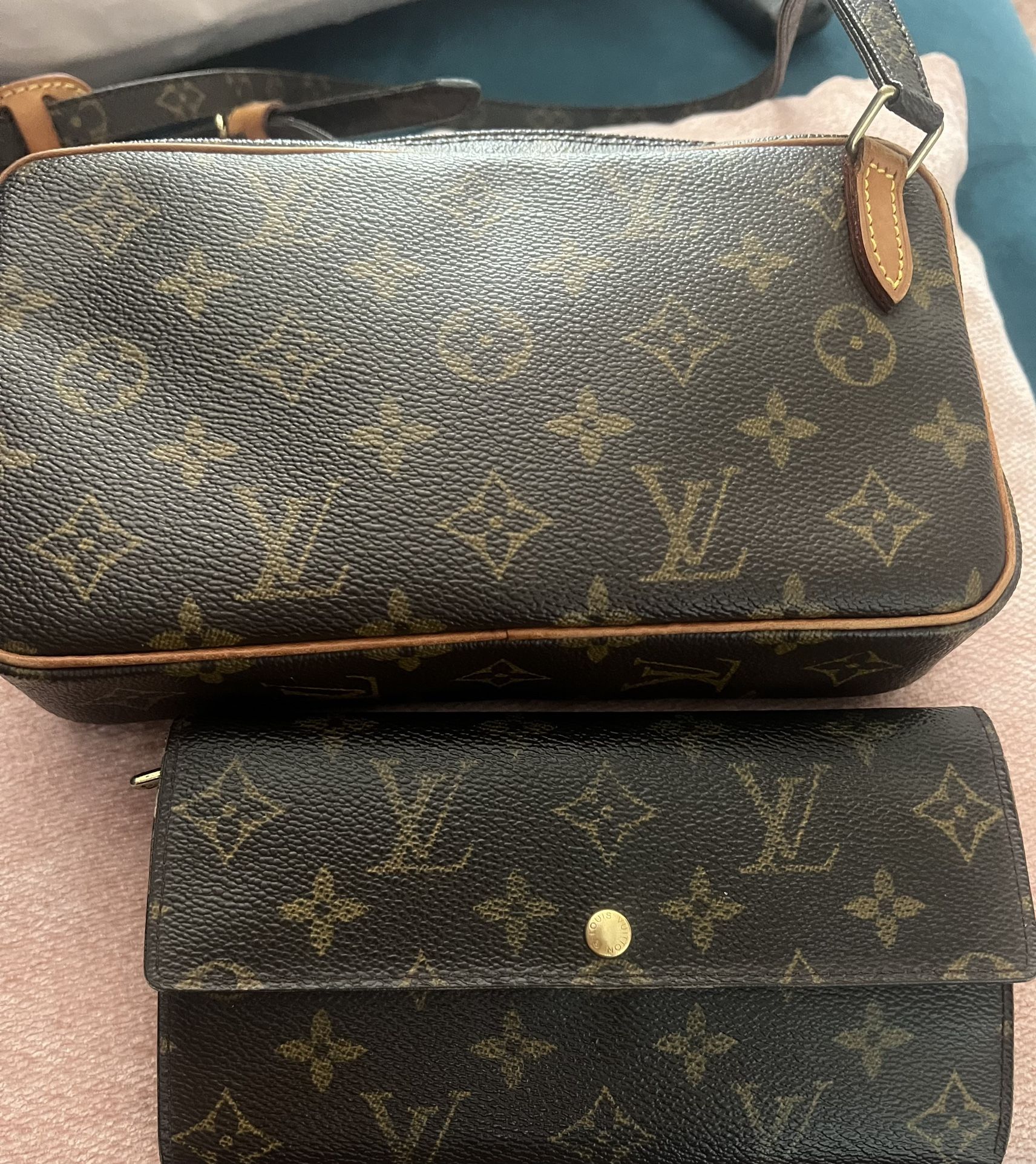 Authentic Louis Vuitton Crossbody/shoulder Purse And Wallet