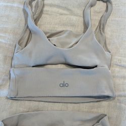 ALO SLIT BRA TOP