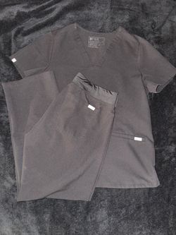 FIGS M top and M petite bottoms