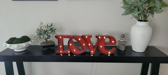 Red LOVE Marquee Light Sign