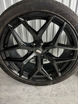 Cadillac Gloss Black Wheel with Tire