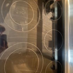 Samsung Ft. Smart things Freestanding Electric 5 Burner Stove 