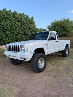 Jeep Comanche Truck
