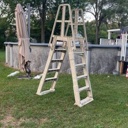 Pool Ladder