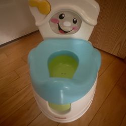 Fisher-Price Toddler Toilet Learn-to-Flush Potty Training Seat with Lights Sounds Phrases and Removable Potty Ring