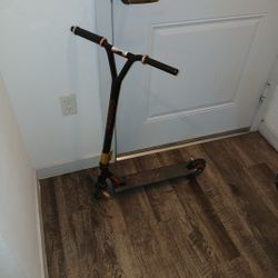 Mongoose Stance Pro Scooter 